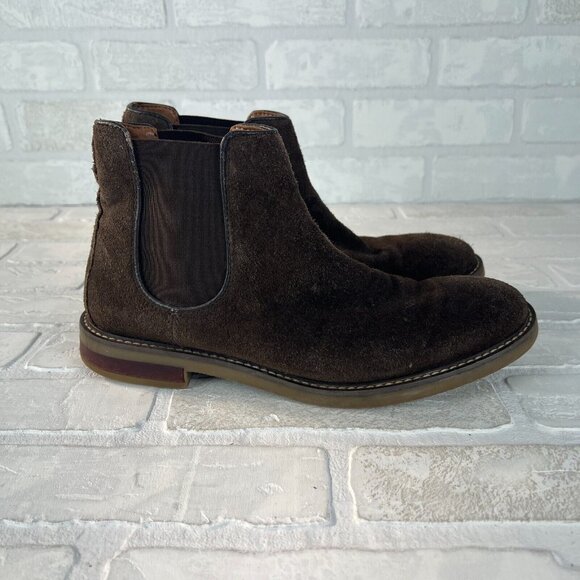 Clarks Chelsea Boots Mens Size 7 M Brown Suede Leather Slip On Round Toe Comfort - Picture 1 of 13